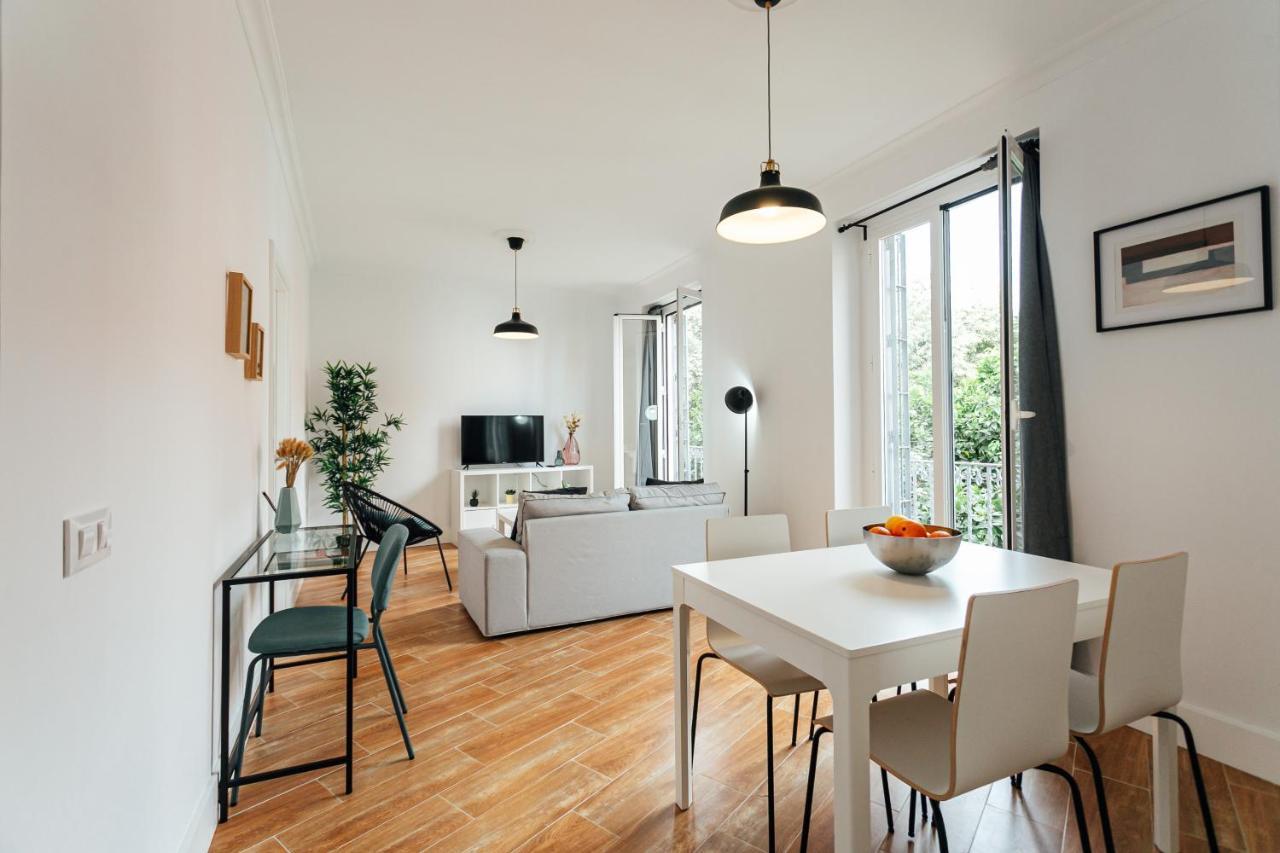 Alohamundi Peral Apartment Seville Exterior photo