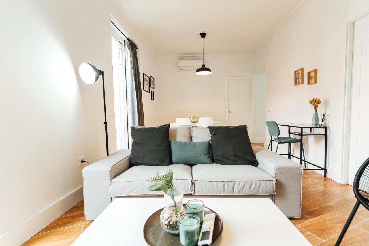 Alohamundi Peral Apartment Seville Exterior photo